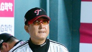LG 7위 성적과 리빌딩 사이…김기태 “포기? 죽기살기로 간다”