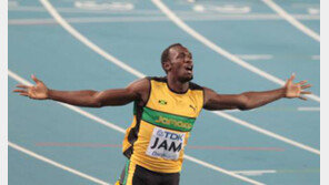 [런던 2012]우사인 볼트, 올림픽 육상 ‘2회 연속 3관왕’ 위업 