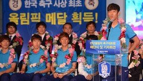 [포토] 박주영, 생각은 많아지고 이목은 집중되고