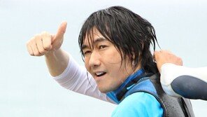 [SD포토] 김장훈, 결의를 다지며 ‘엄지번쩍!’