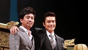 [포토] ‘광해’ 이병헌-류승룡, 어깨동무한 ‘70라인’