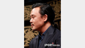 [포토] 김인권, 꽁지머리+수염…마초 매력 폭발