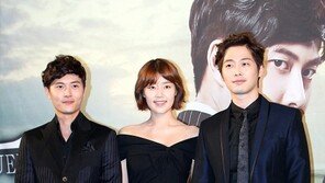 [포토] 재희-한지혜-김재원, ‘양쪽에 팔짱끼고…’