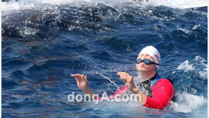 [SD포토] 송일국, ‘파도가 너무 거칠어~’