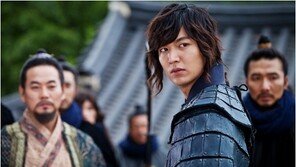 ‘신의’ 이민호, 섹시 카리스마 눈빛 연기 ‘女心 녹네~’