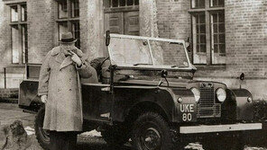윈스턴 처칠 경이 타던 랜드로버, 경매로 나온다… 얼마?