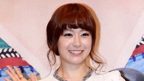 [포토] 유소영, 무결점 피부 과시 ‘화사해~’