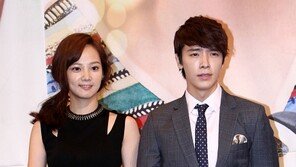 [포토] 동해, ‘윤승아 첫인상 아름다워…’