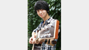 [SD포토] 소년 기타리스트 정성하, 기타와 혼연일체