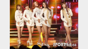 [포토] AOA, 찌릿찌릿한 터치…섹시 댄스 작렬