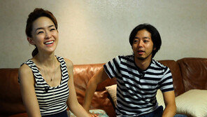 김윤아-김형규 부부 ‘붕어빵 커플룩’, “사랑하면 닮는다”