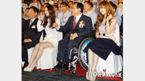 [포토] 제시카-크리스탈, ‘런던 장애인 올림픽 화이팅!’