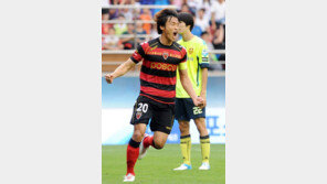 포항 MF 신형민, UAE 알 자지라 이적