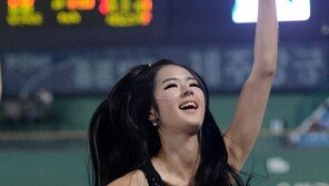 [포토] 롯데 치어리더 박기량, 현아 뺨치는 강남스타일 ‘한번 더!’