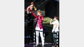 [SD포토] 샤이니 키 “제가 갑니다! 기다려요~”