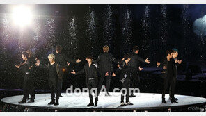 [SD포토] 슈퍼주니어, 블랙 수트로 ‘카리스마 폭발’