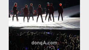 [SD포토] 슈퍼주니어, 블랙 카리스마 ‘뒤태도 멋져’