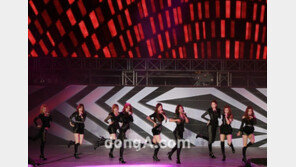 [SD포토] 칼군무는 역시 소녀시대 ‘몸매 폭발’