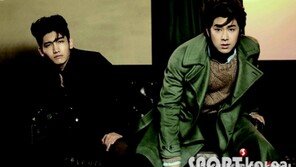 [포토] 동방신기, 넘치는 카리스마 작렬 ‘철철~’