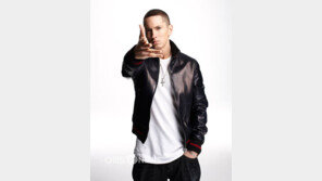 에미넴 떼창 감동…“한국, 날 떠나고 싶지 않게 하는군요”