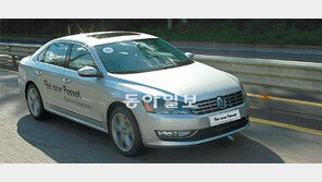 [CAR]94mm 늘어난 파사트… “가족과 아내처럼 안정감 줄 것”