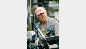 영화 ‘탑 건’ 연출자, 토니 스콧 감독 투신 자살…세계 영화인들 ‘충격’