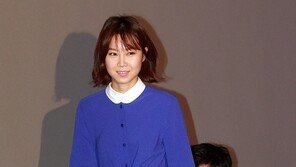 [포토] 공효진, 긴장한 표정+밟걸음 ‘떨려~’