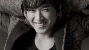 신화 이민우, 中서바이벌 프로그램 심사위원