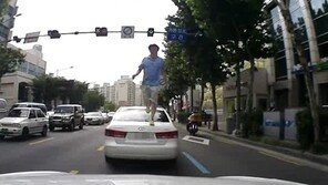 ‘김여사’가 싫어? 대낮 음주男의 황당 횡포…