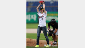 [포토] 기보배, 양궁으로 다져진 S라인 몸매 ‘깜짝’