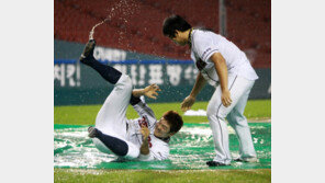 [데일리포커스] 누구를 위해 비는 내리나