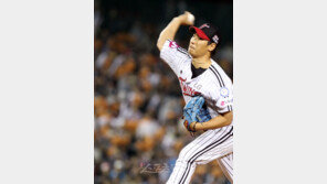 [이효봉의 THE INTERVIEW] 이동현, 수술 세번…재활 6년… 팔 부서져도 ‘내 공’ 던지고 싶었다