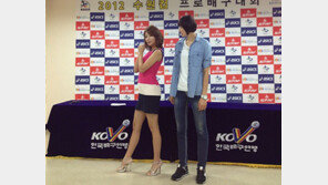 ‘시구퀸’ 이수정, ‘배구여제’ 김연경 앞에선 꼬꼬마?