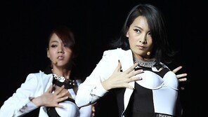[SD포토] 카라 강지영, 막내의 팜 파탈 ‘절정’