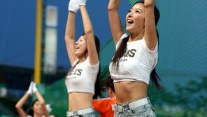 [포토] 치어리더, 탄력 넘치는 구릿빛 각선미