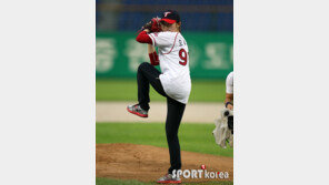 [포토] ‘YTN 아나운서’ 오수현, 포스 넘치는 와인드업