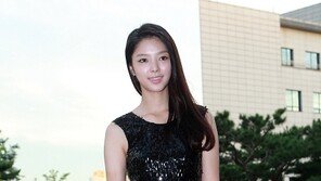 [포토] 엄현경, 인형 비율…늘씬 몸매 눈길