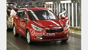 확 길어진 기아차 씨드 왜건 “달라도 뭔가 다르네”