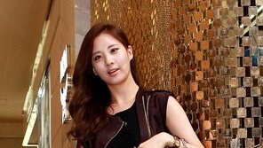 [포토] 소녀시대 서현, 아찔 미니스커트 ‘각선미 작렬’