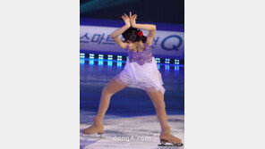 [SD포토] 김연아, 우아한 뒤태 ‘한마리 백조처럼~’