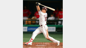 넥센 이적 첫 홈런 이성열이 웃지 못한 까닭은?