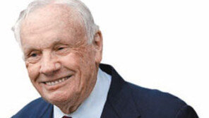 발자국 남기고 떠나다… 인류 최초 달 착륙 美 닐 암스트롱 별세