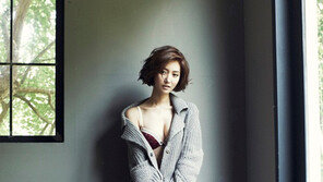 [포토] 고준희, 살짝 드러낸 볼륨감… ‘탄성이 절로~’