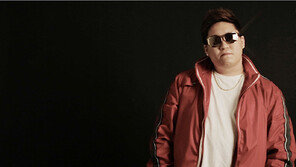 '美 MTV 톱10 랩퍼‘ 쟈니플로, 첫 번째 싱글 ‘HAPPY ENDING’ 으로 국내 활동