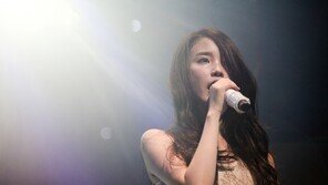 아이유, 9월 ‘리얼 판타지’ 앙코르 콘서트