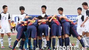 [포토] ‘축구 신동’ 백승호 속한 FC바르셀로나, 힘찬 ‘화이팅!’