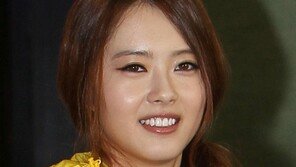 [포토] 고아라, 앙큼한 캣츠아이 미소 ‘섹시해’