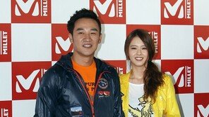 [포토] 엄태웅-고아라, 커플 느낌 ‘은근 잘 어울려’