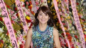 [포토] 바다, 화려한 드레스…바비인형의 재림