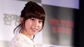 [SD포토] 강예원, ‘특종에 목숨 건 사회부 기자’